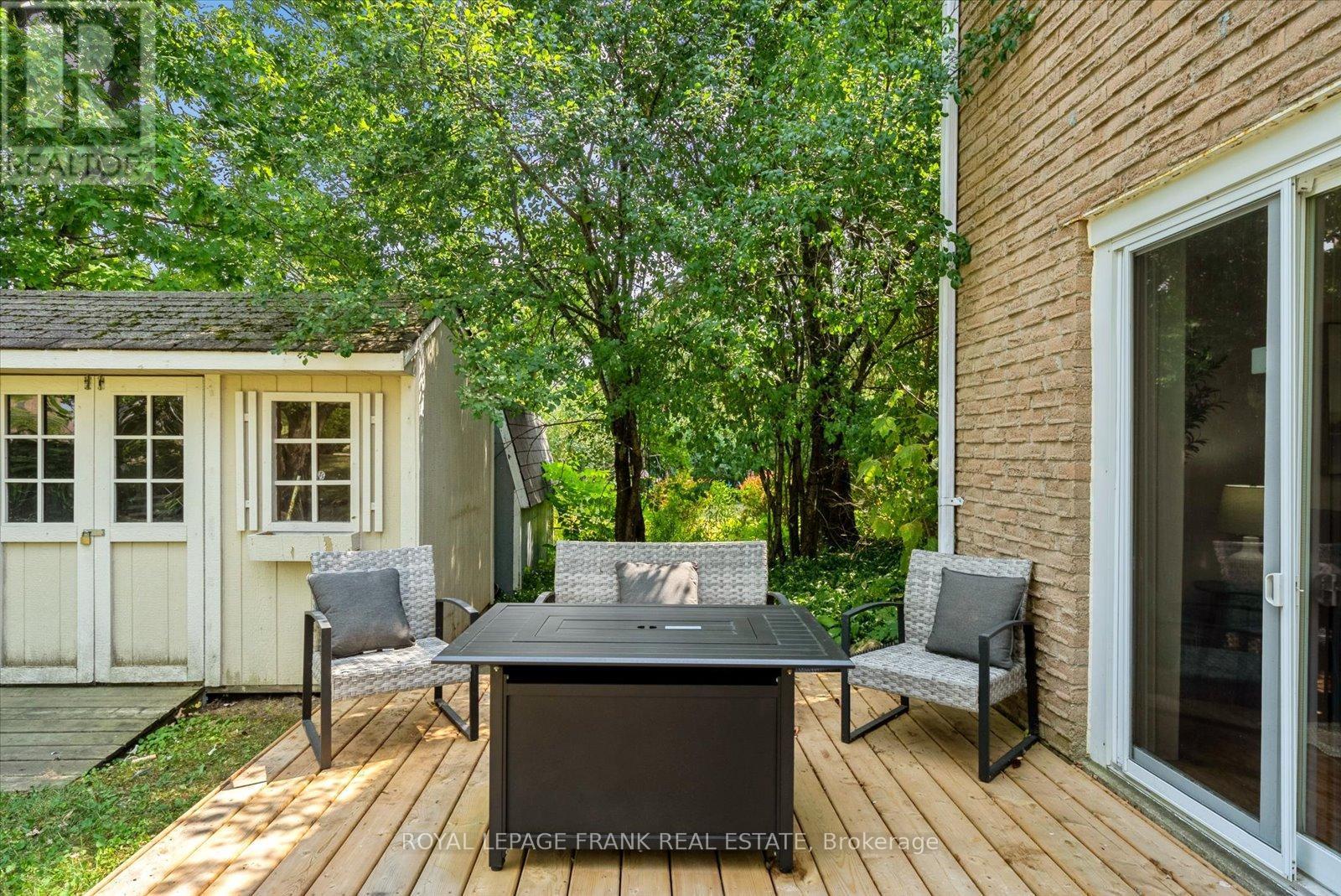 












43 ELAINE DRIVE

,
Kawartha Lakes (Lindsay),




Ontario
K9V4X7

