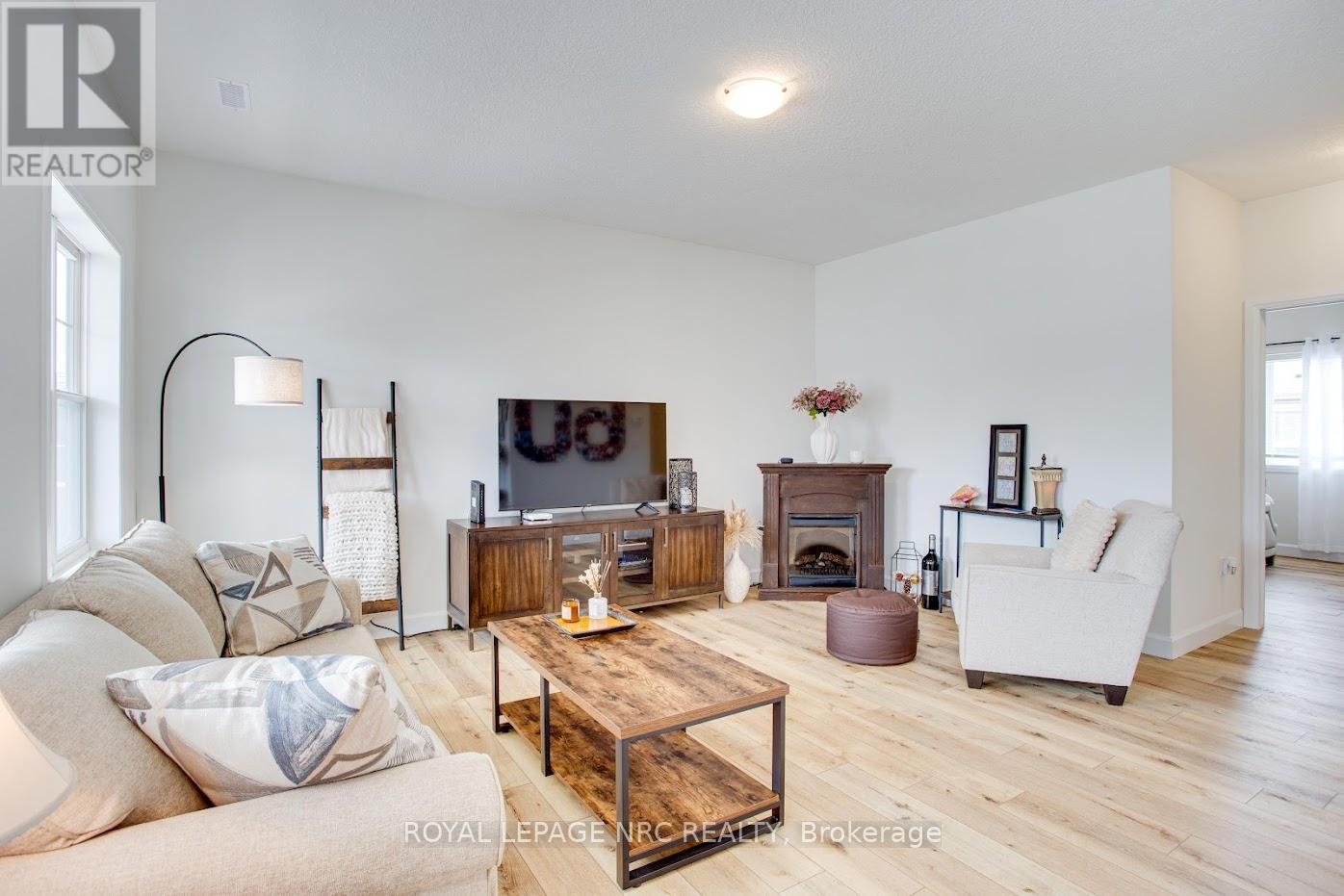 












B - 12 SHORES LANE

,
Fort Erie (Crystal Beach),




Ontario
L0S1B0

