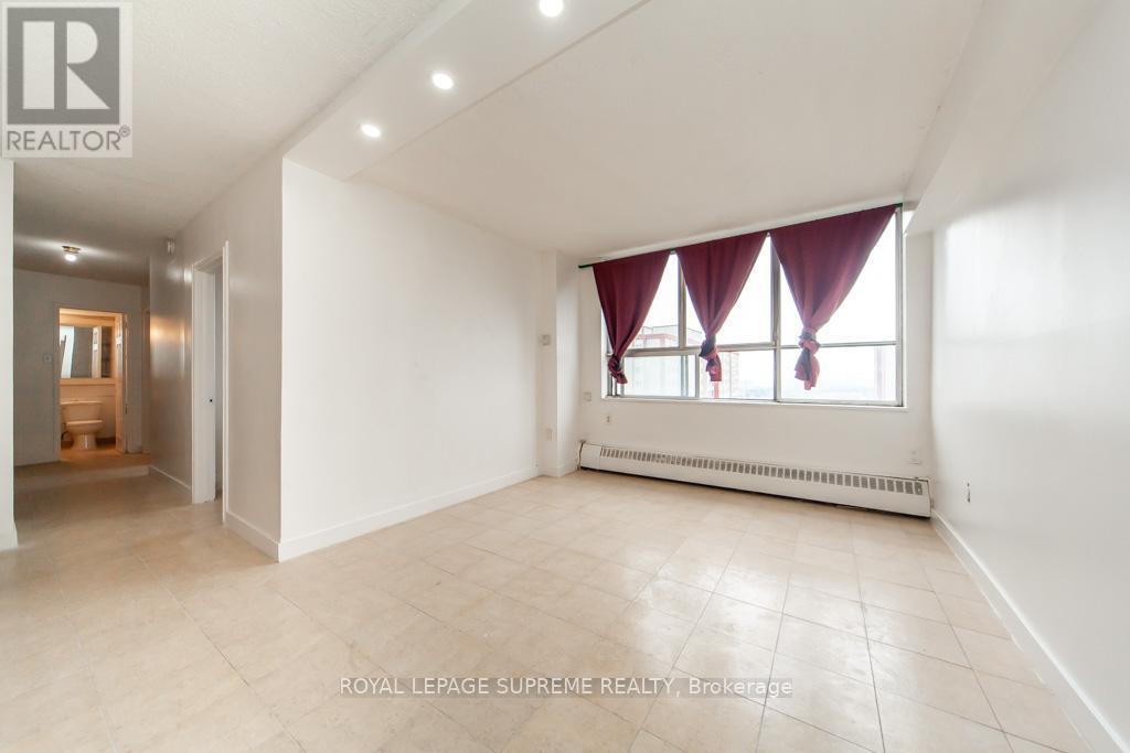 












908 - 940 CALEDONIA ROAD

,
Toronto,




Ontario
M6B3Y4

