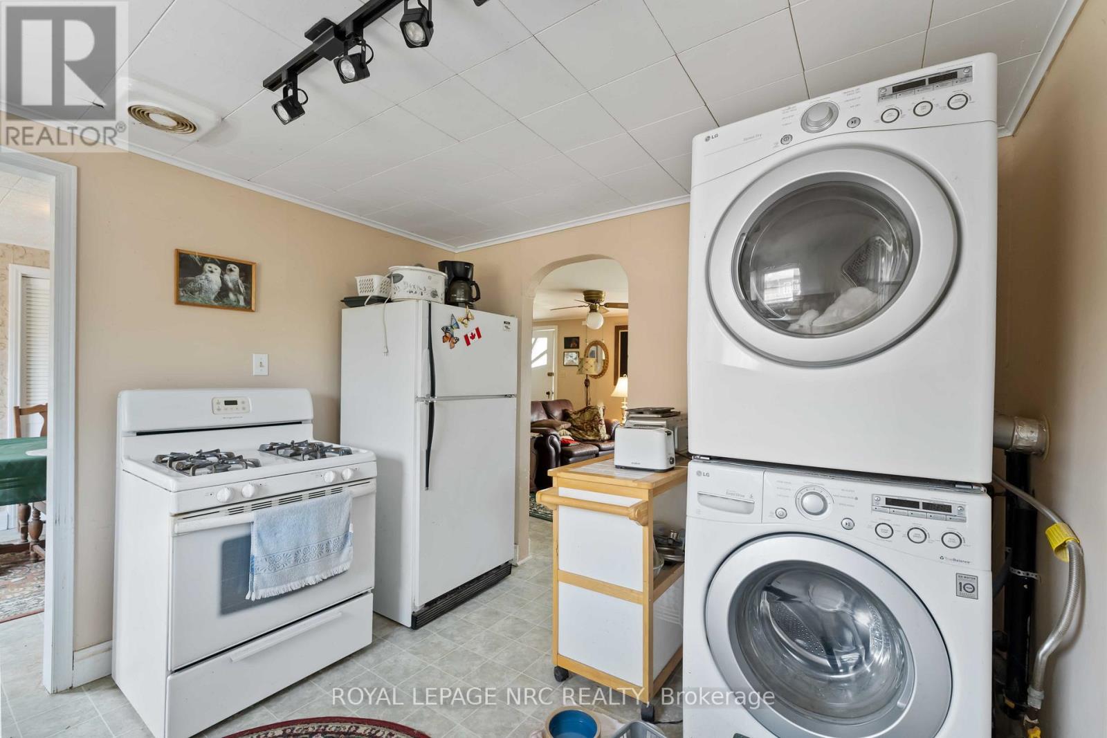 












2964 HYMAN AVENUE

,
Fort Erie (Ridgeway),




Ontario
L0S1N0

