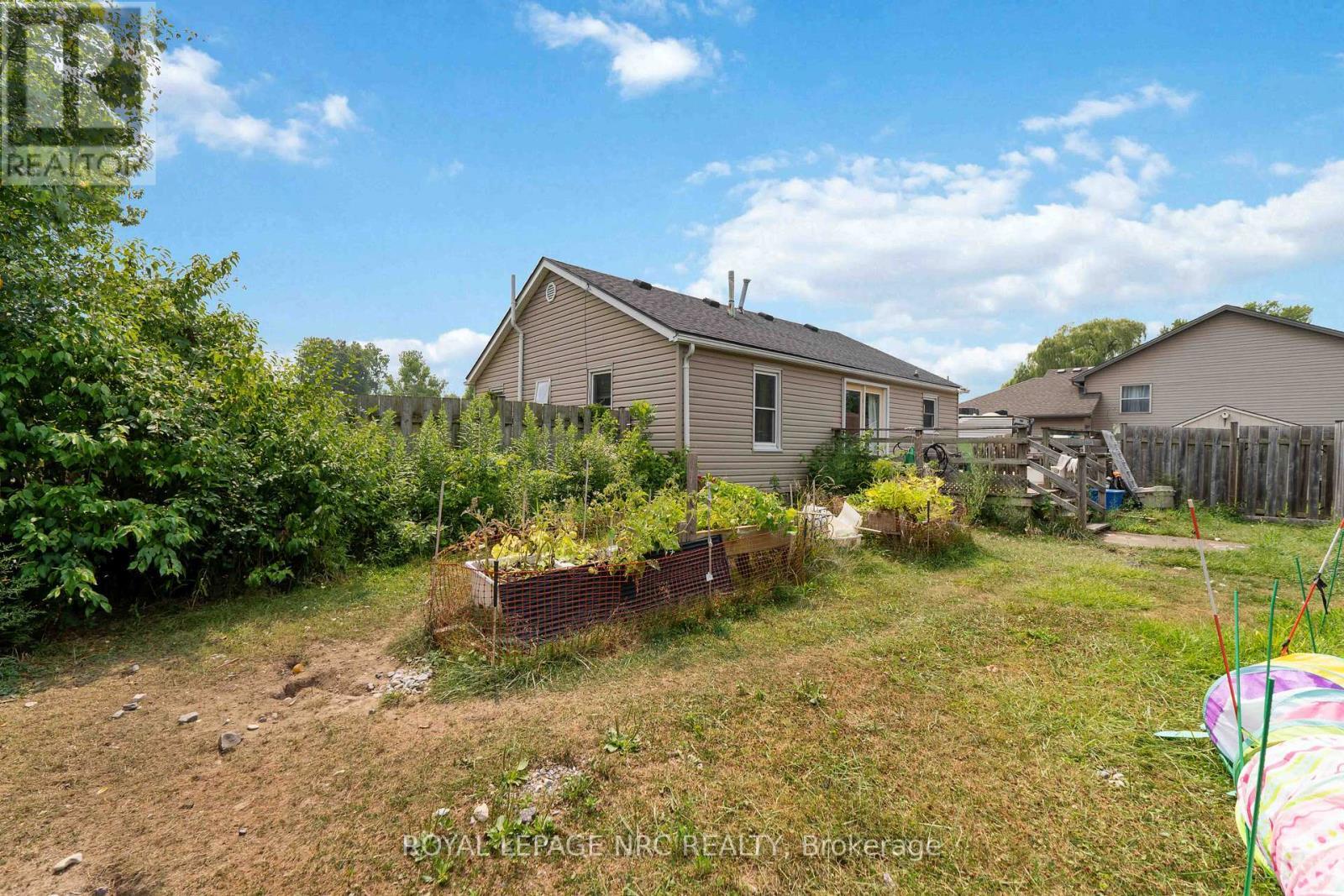 












2964 HYMAN AVENUE

,
Fort Erie (Ridgeway),




Ontario
L0S1N0

