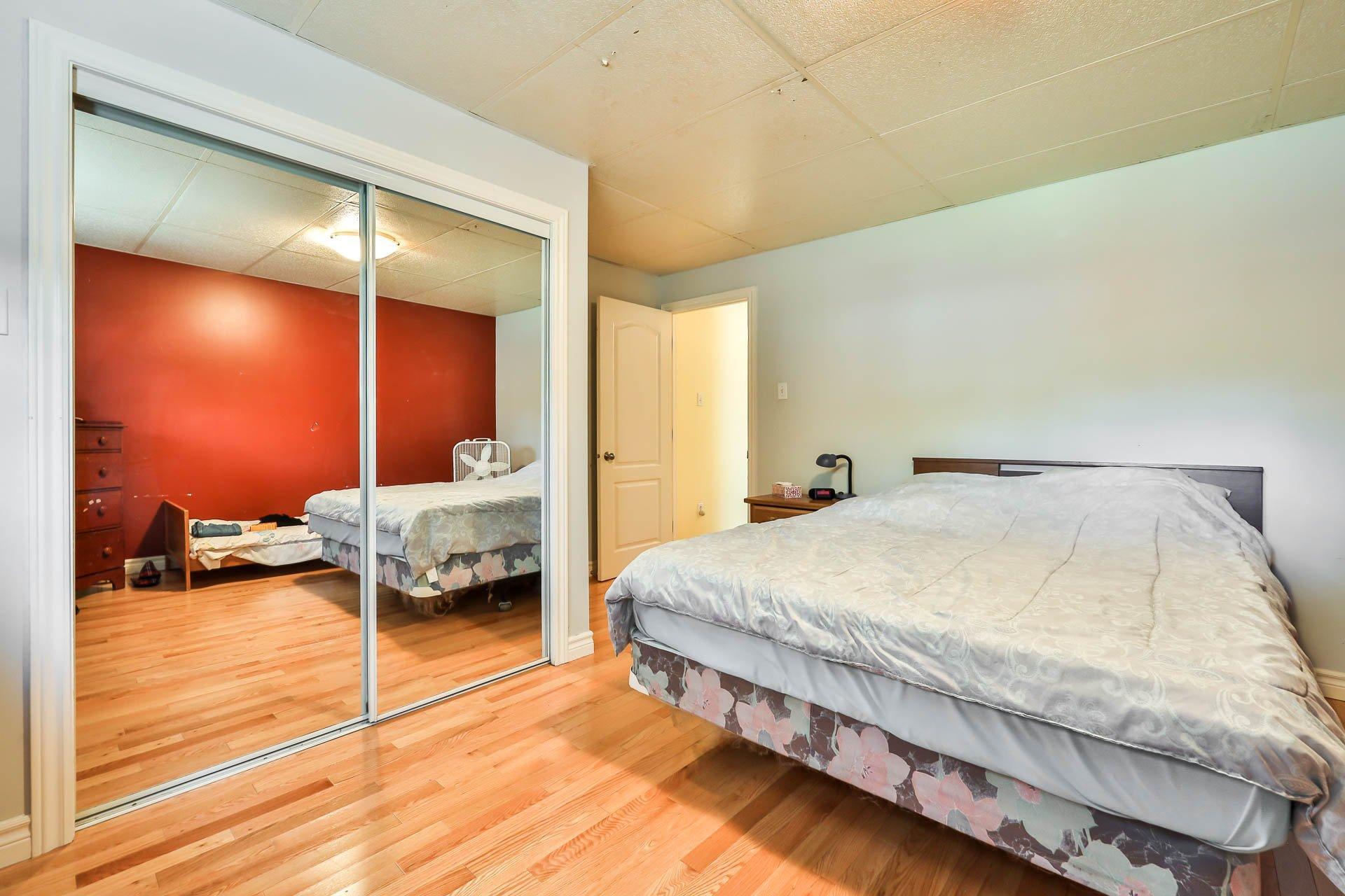 









315

 - 315A


Rue Papineau

,
Papineauville,




QC
J0V1R0

