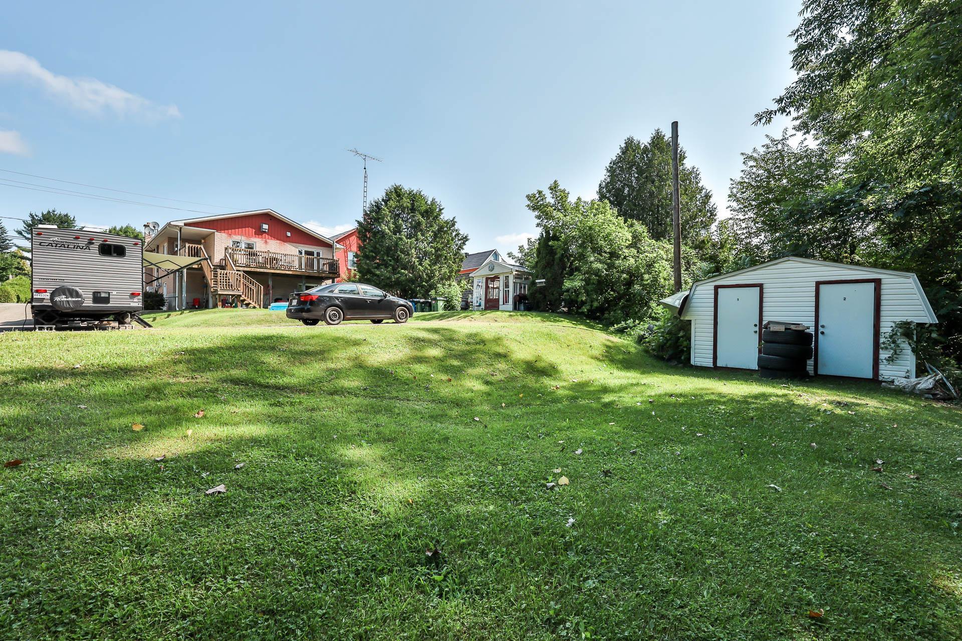 









315

 - 315A


Rue Papineau

,
Papineauville,




QC
J0V1R0

