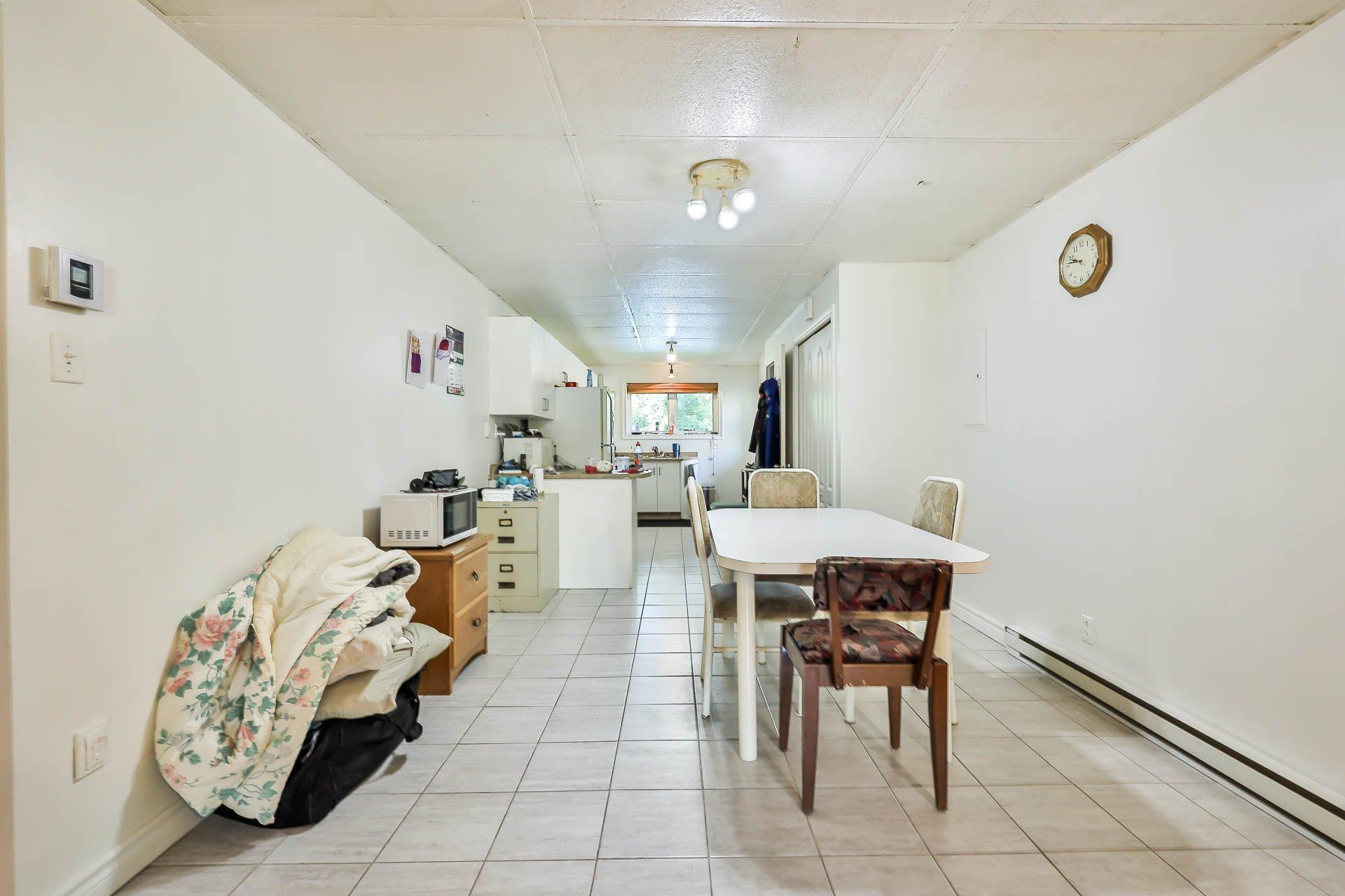 









315

 - 315A


Rue Papineau

,
Papineauville,




QC
J0V1R0

