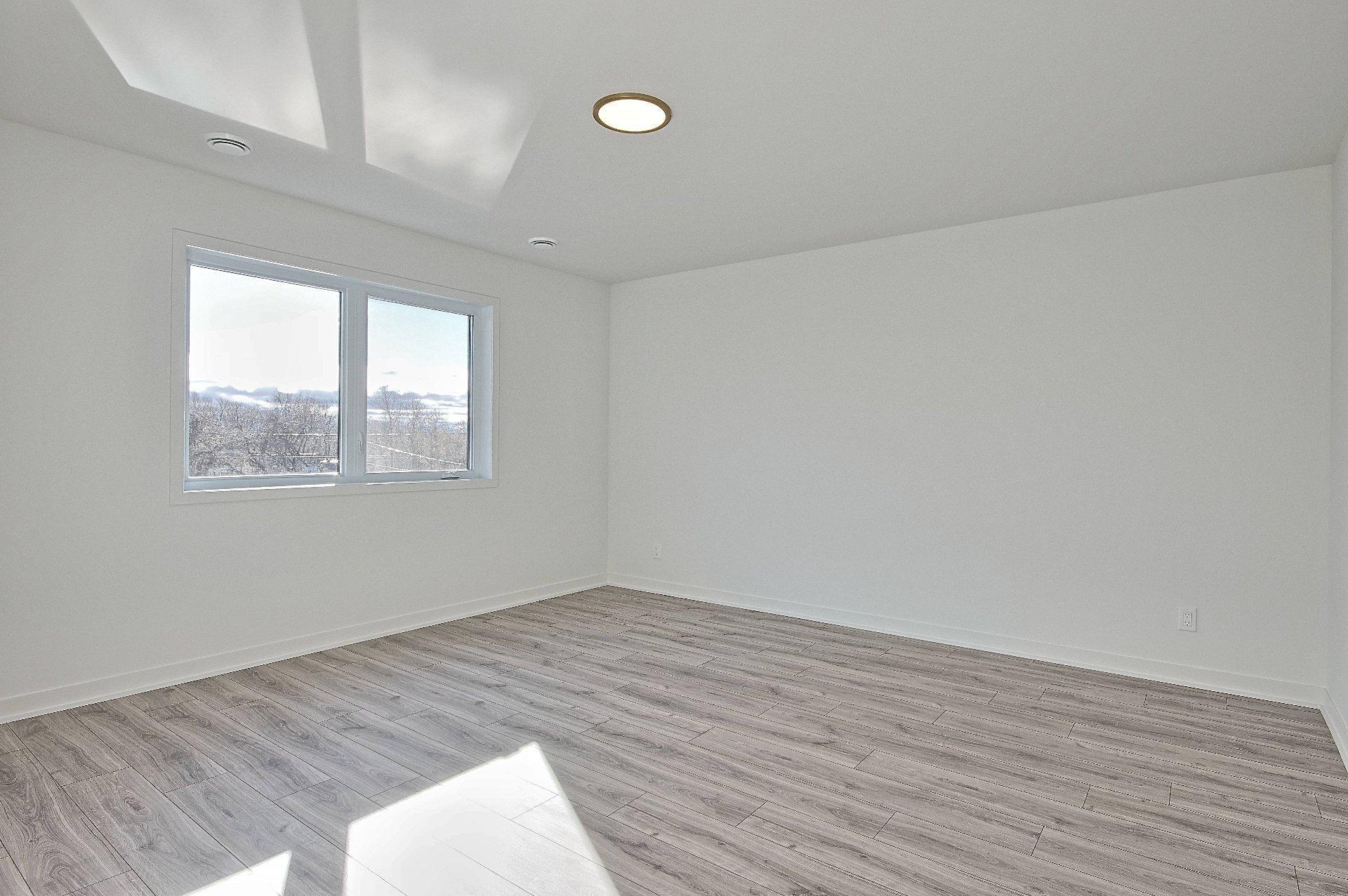 












Rue du Quai

,
Saint-Louis-de-Gonzague,




QC
J0S1T0


