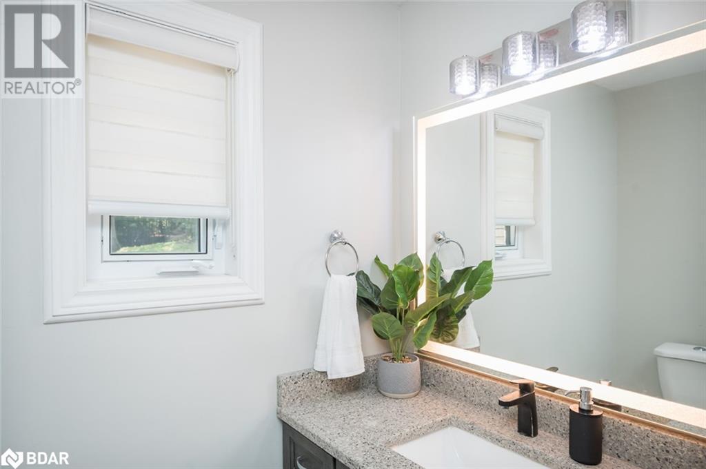 












10805 FOURTH Line

,
Halton Hills,




Ontario
L9T2X9

