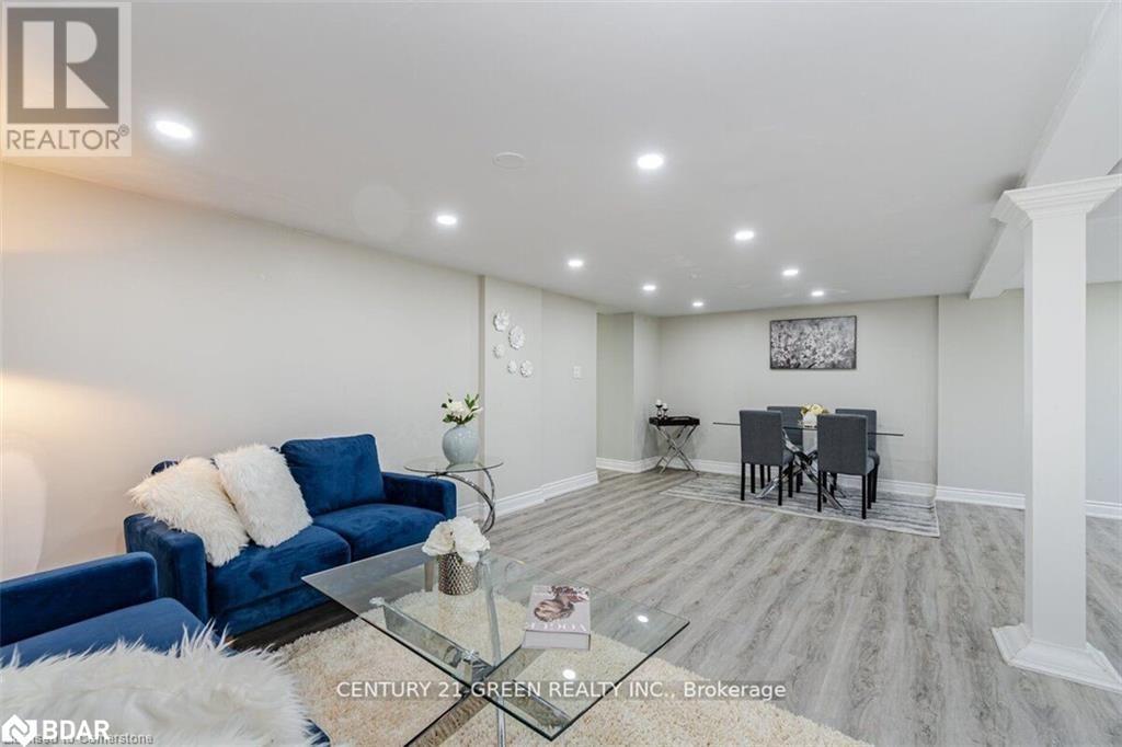 












10805 FOURTH Line

,
Halton Hills,




Ontario
L9T2X9

