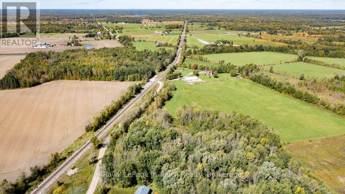 












1561 LOVERING LINE

,
Severn,







Ontario
L0K1E0

