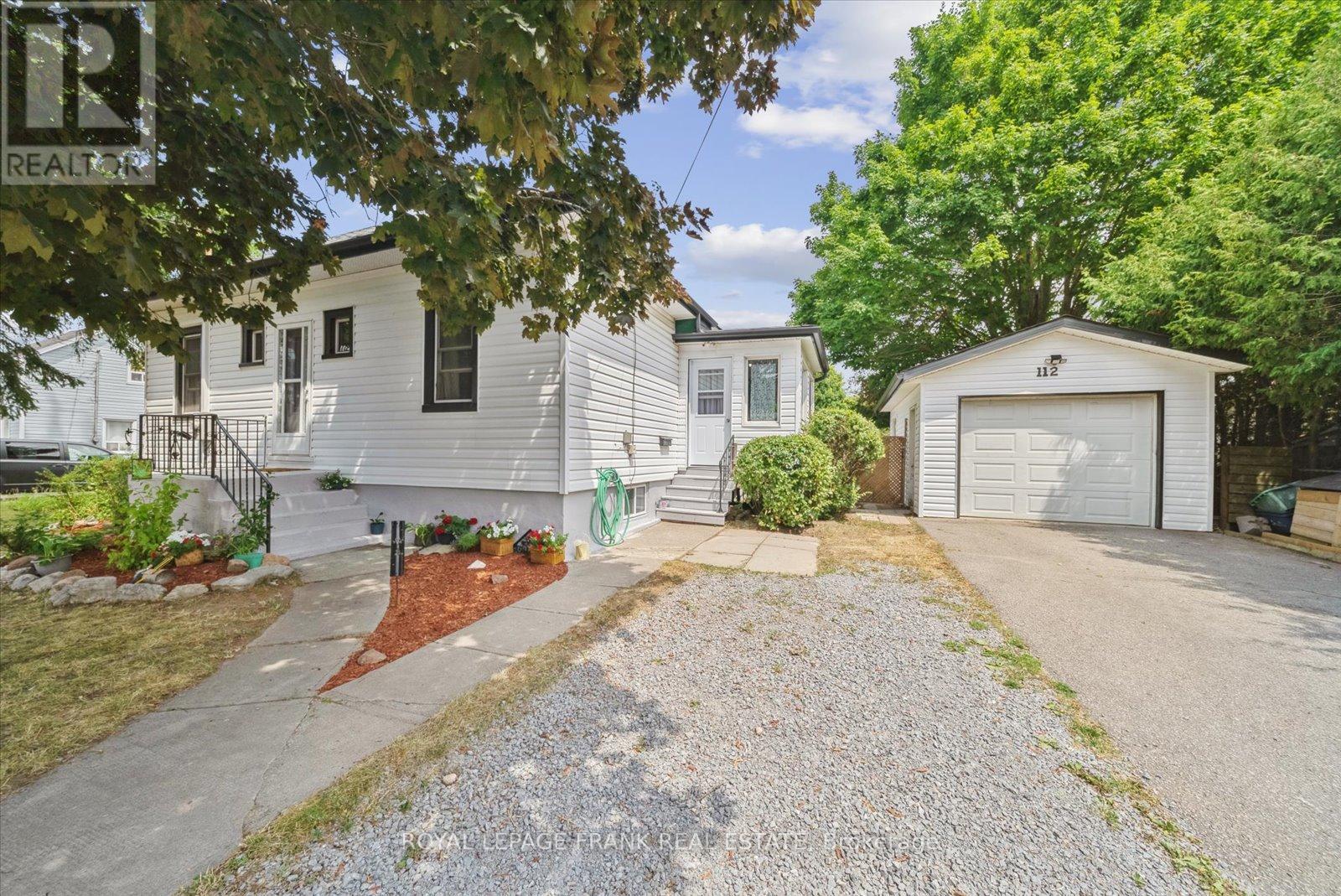 












112 ALBERT STREET N

,
Kawartha Lakes (Lindsay),




Ontario
K9V4K5

