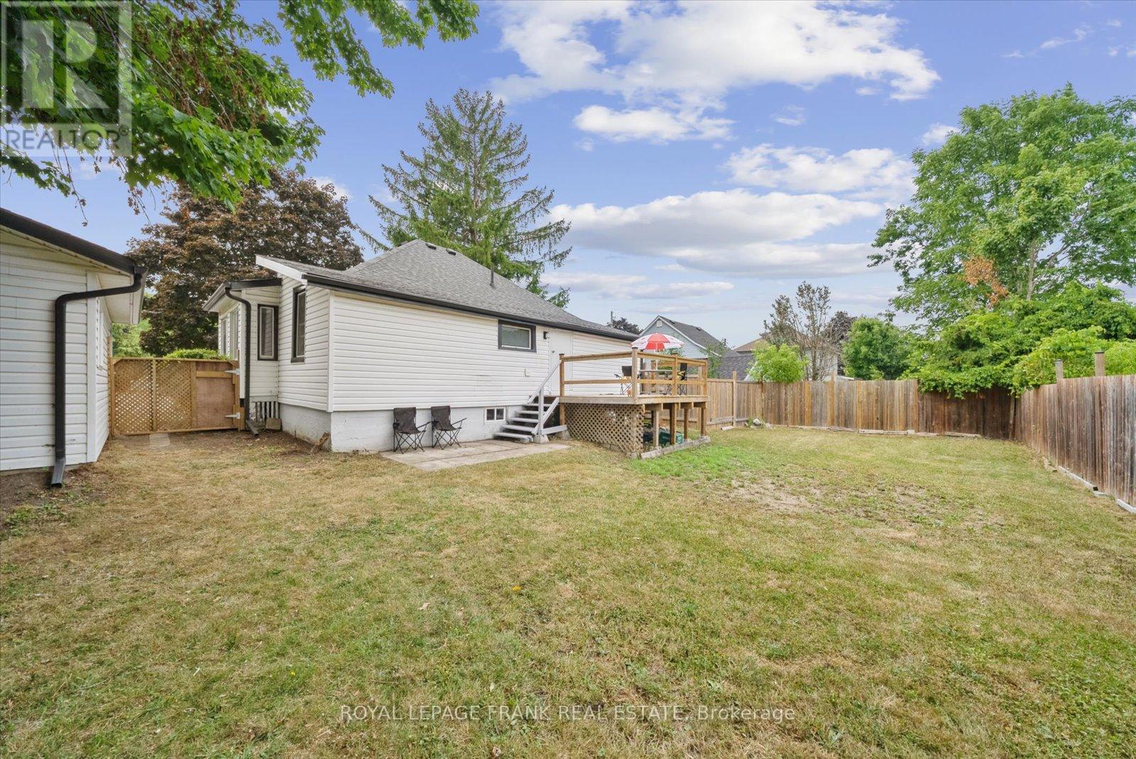 












112 ALBERT STREET N

,
Kawartha Lakes (Lindsay),




Ontario
K9V4K5

