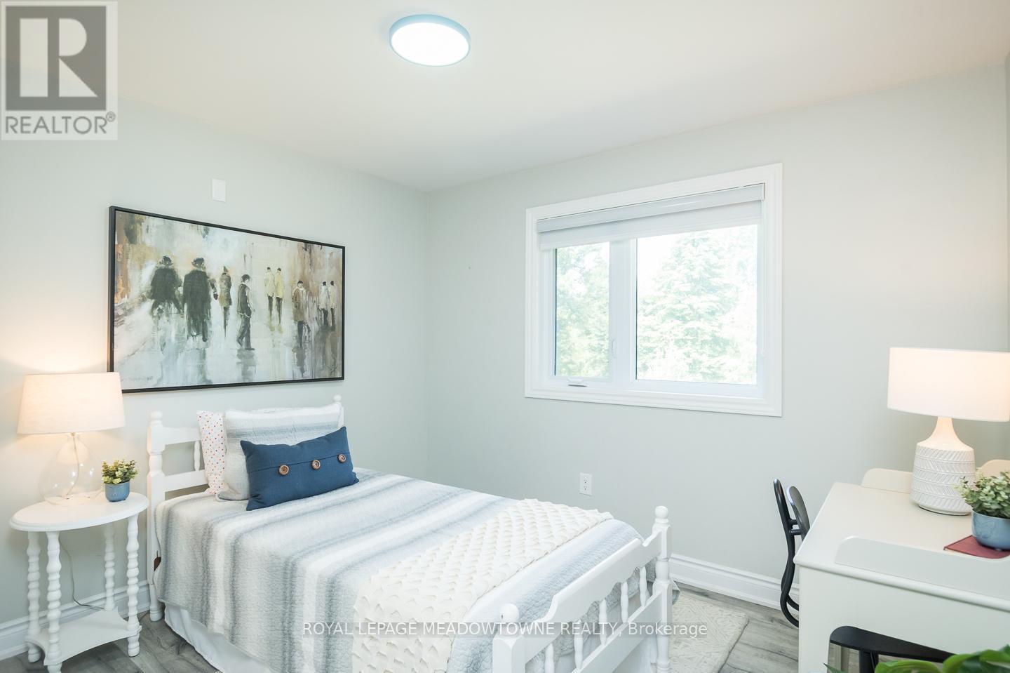 












10805 FOURTH LINE

,
Halton Hills,




Ontario
L9T2X9

