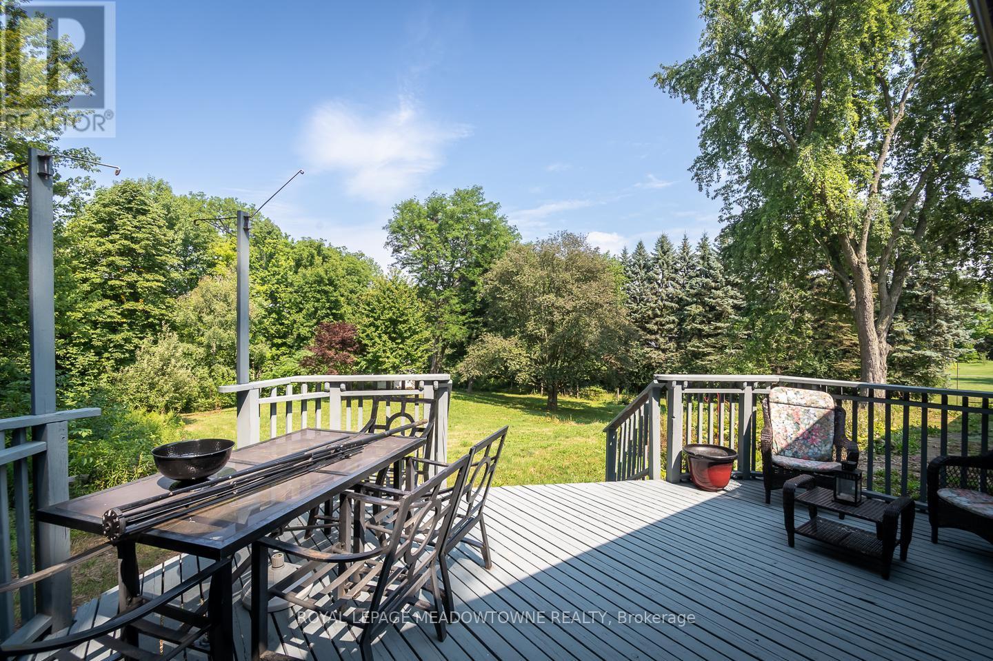 












10805 FOURTH LINE

,
Halton Hills,




Ontario
L9T2X9

