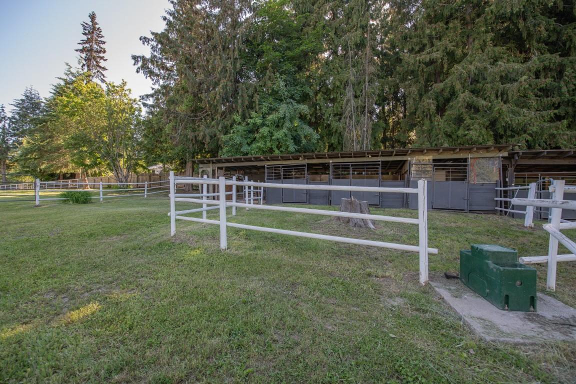 









4091


10

Avenue,
Salmon Arm,




BC
V1E 1W7

