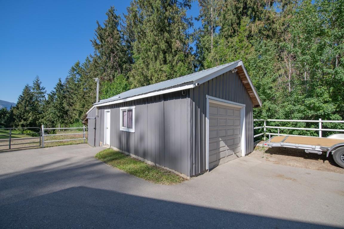 









4091


10

Avenue,
Salmon Arm,




BC
V1E 1W7

