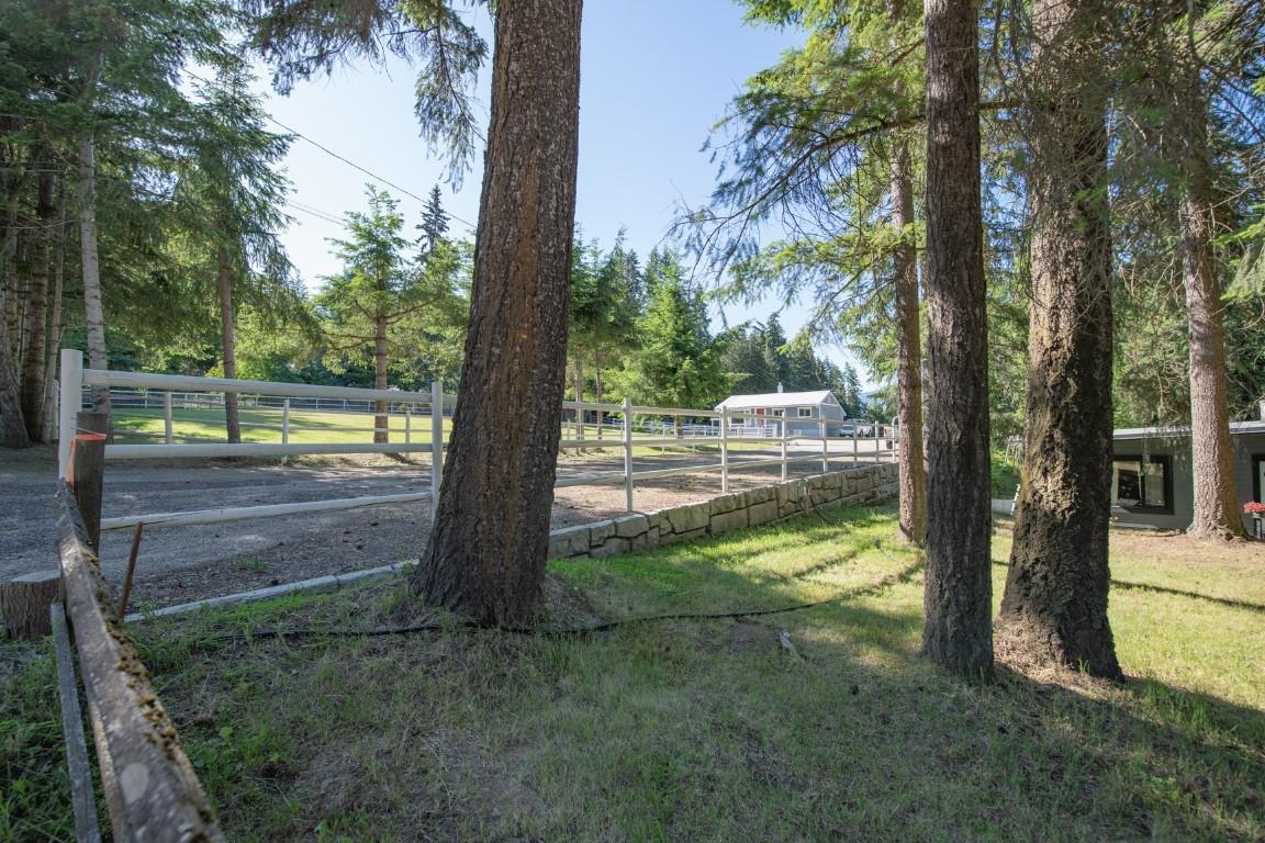 









4091


10

Avenue,
Salmon Arm,




BC
V1E 1W7

