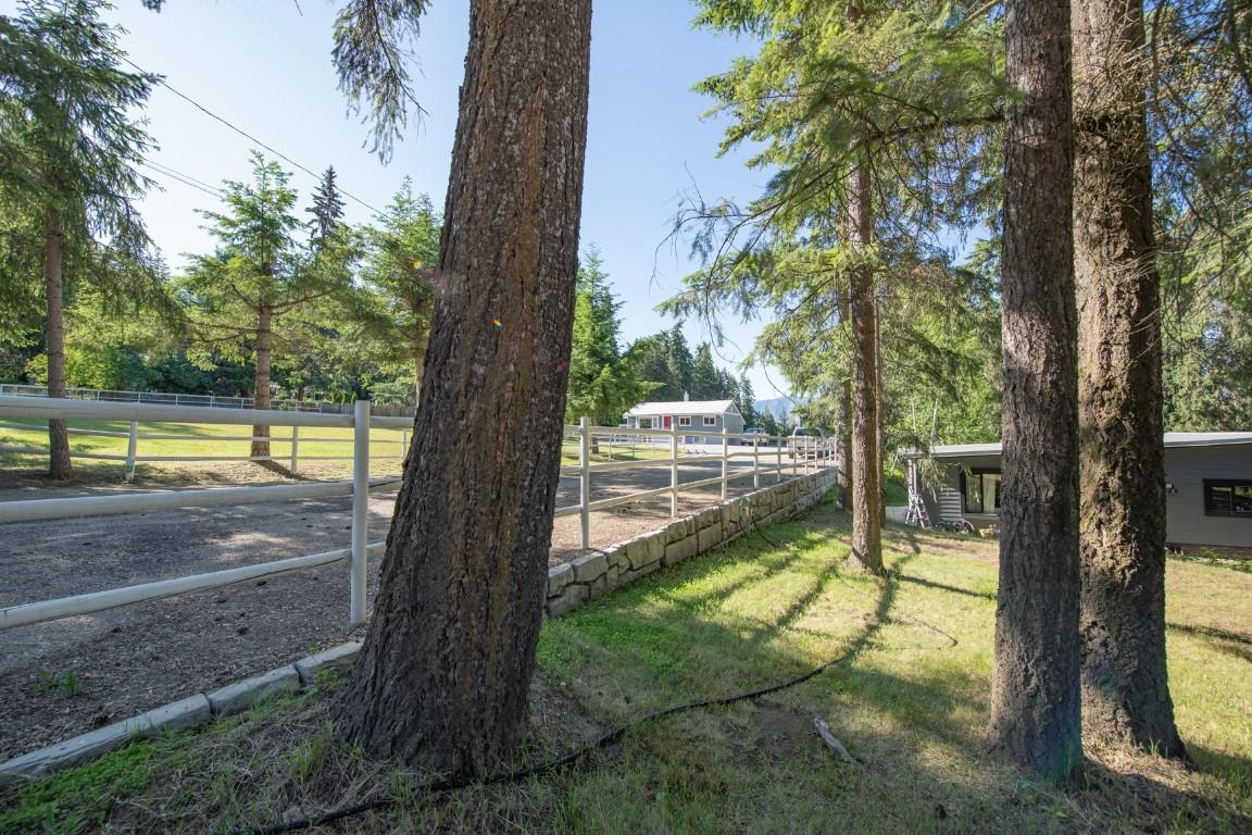 









4091


10

Avenue,
Salmon Arm,




BC
V1E 1W7


