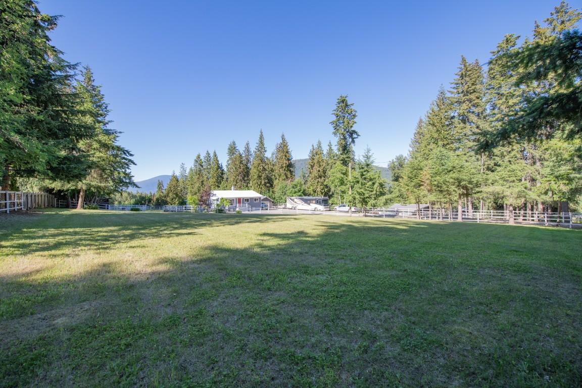 









4091


10

Avenue,
Salmon Arm,




BC
V1E 1W7

