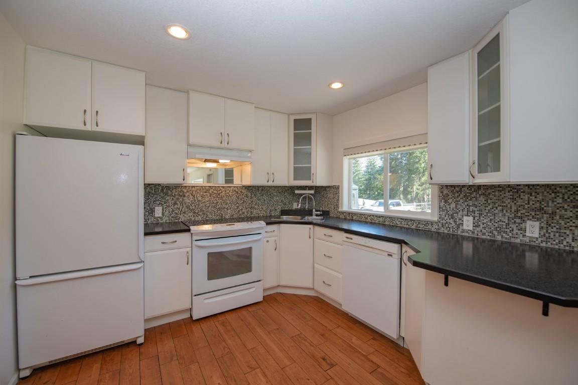 









4091


10

Avenue,
Salmon Arm,




BC
V1E 1W7

