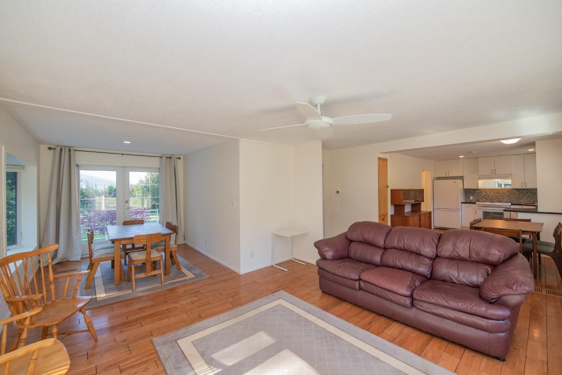 









4091


10

Avenue,
Salmon Arm,




BC
V1E 1W7

