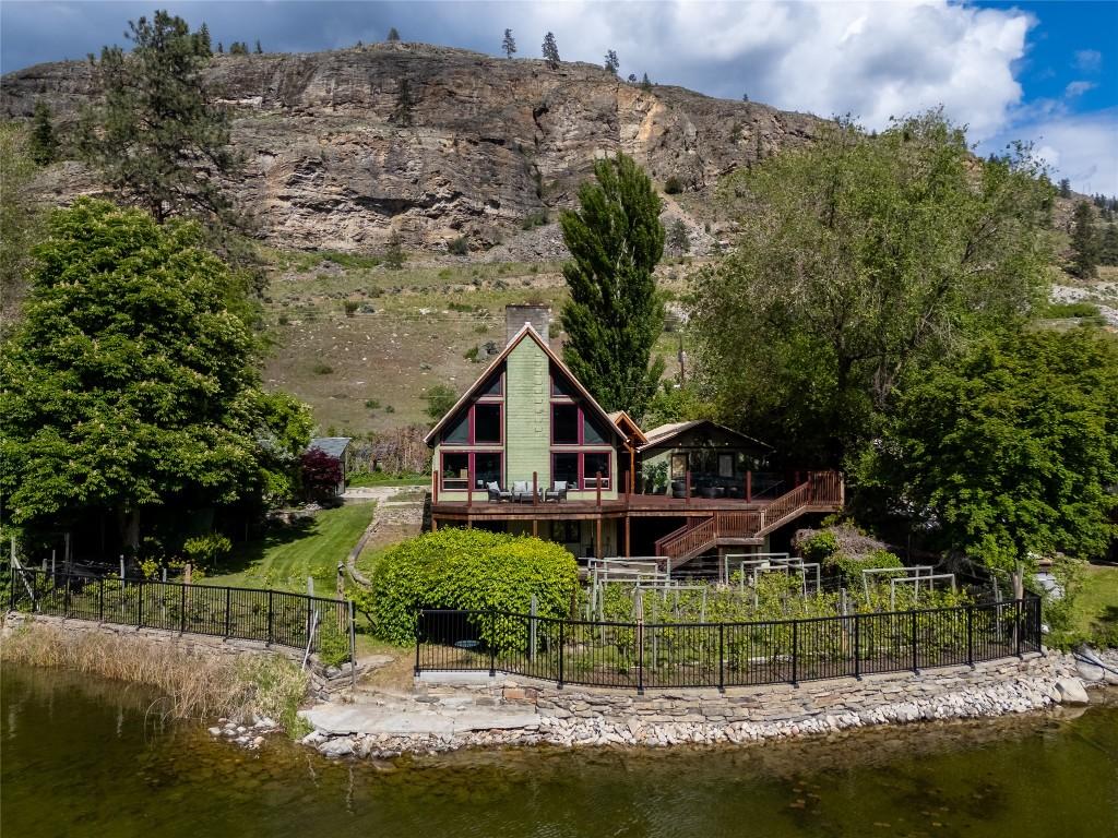 









3104


Vaseux Lake

Crescent,
Okanagan Falls,




BC
V0H 1R2

