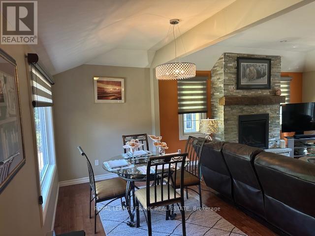 












29 STINSONS BAY ROAD

,
Kawartha Lakes (Bobcaygeon),




Ontario
K0M1N0

