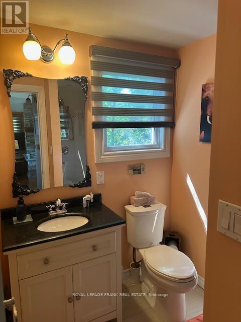 












29 STINSONS BAY ROAD

,
Kawartha Lakes (Bobcaygeon),




Ontario
K0M1N0

