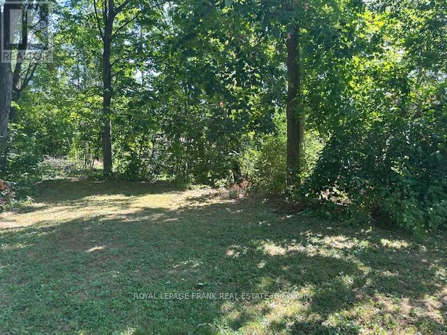 












29 STINSONS BAY ROAD

,
Kawartha Lakes (Bobcaygeon),




Ontario
K0M1N0

