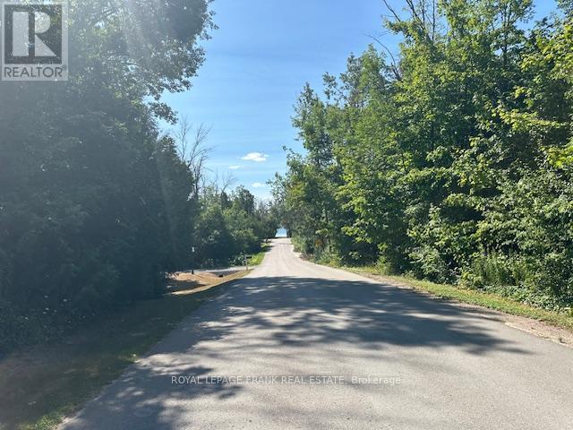 












29 STINSONS BAY ROAD

,
Kawartha Lakes (Bobcaygeon),




Ontario
K0M1N0

