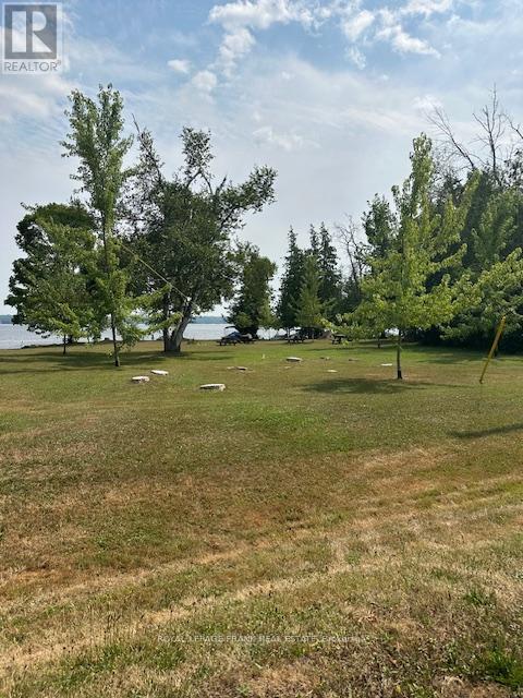 












29 STINSONS BAY ROAD

,
Kawartha Lakes (Bobcaygeon),




Ontario
K0M1N0

