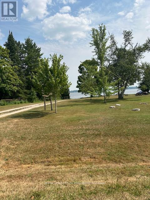












29 STINSONS BAY ROAD

,
Kawartha Lakes (Bobcaygeon),




Ontario
K0M1N0

