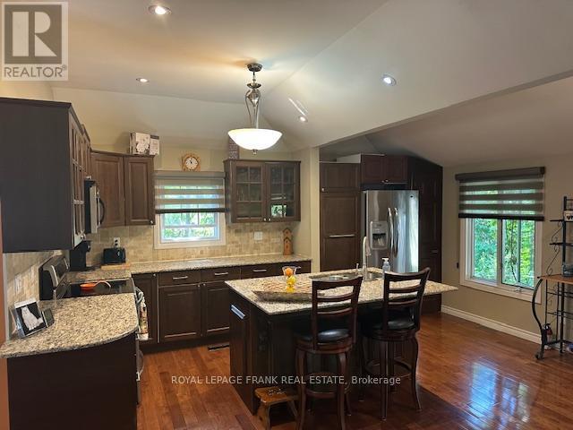 












29 STINSONS BAY ROAD

,
Kawartha Lakes (Bobcaygeon),




Ontario
K0M1N0

