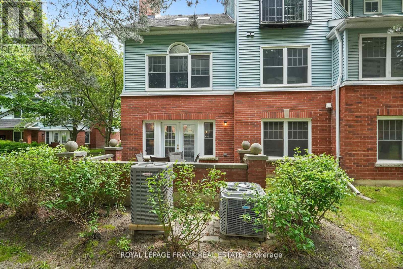 












D-13 - 1663 NASH ROAD

,
Clarington (Courtice),




Ontario
L1E1S8

