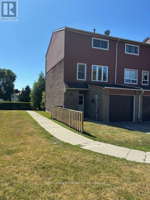 












22 - 72 MARTIN ROAD

,
Clarington (Bowmanville),




Ontario
L1C3N3

