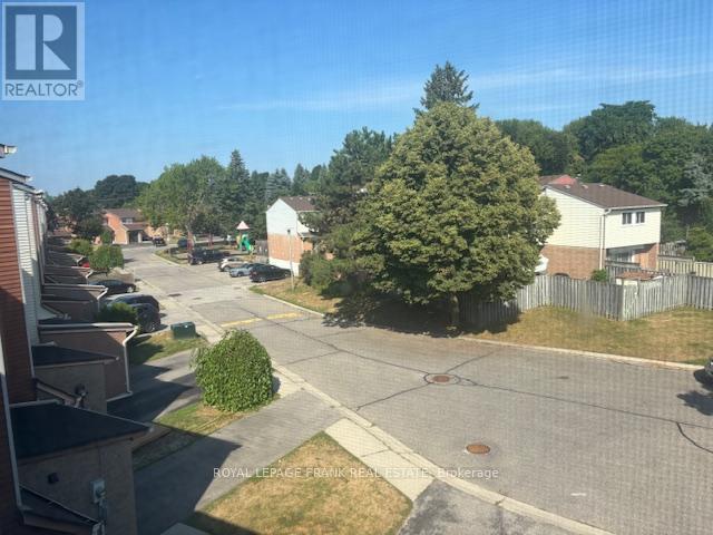 












22 - 72 MARTIN ROAD

,
Clarington (Bowmanville),




Ontario
L1C3N3


