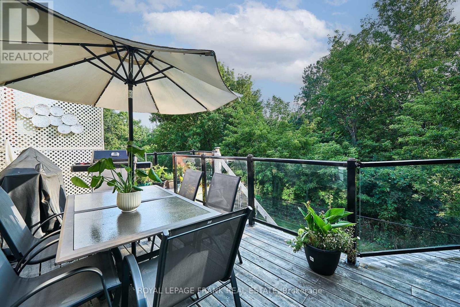 












3082 COUNTRY LANE

,
Whitby (Williamsburg),




Ontario
L1P1M3

