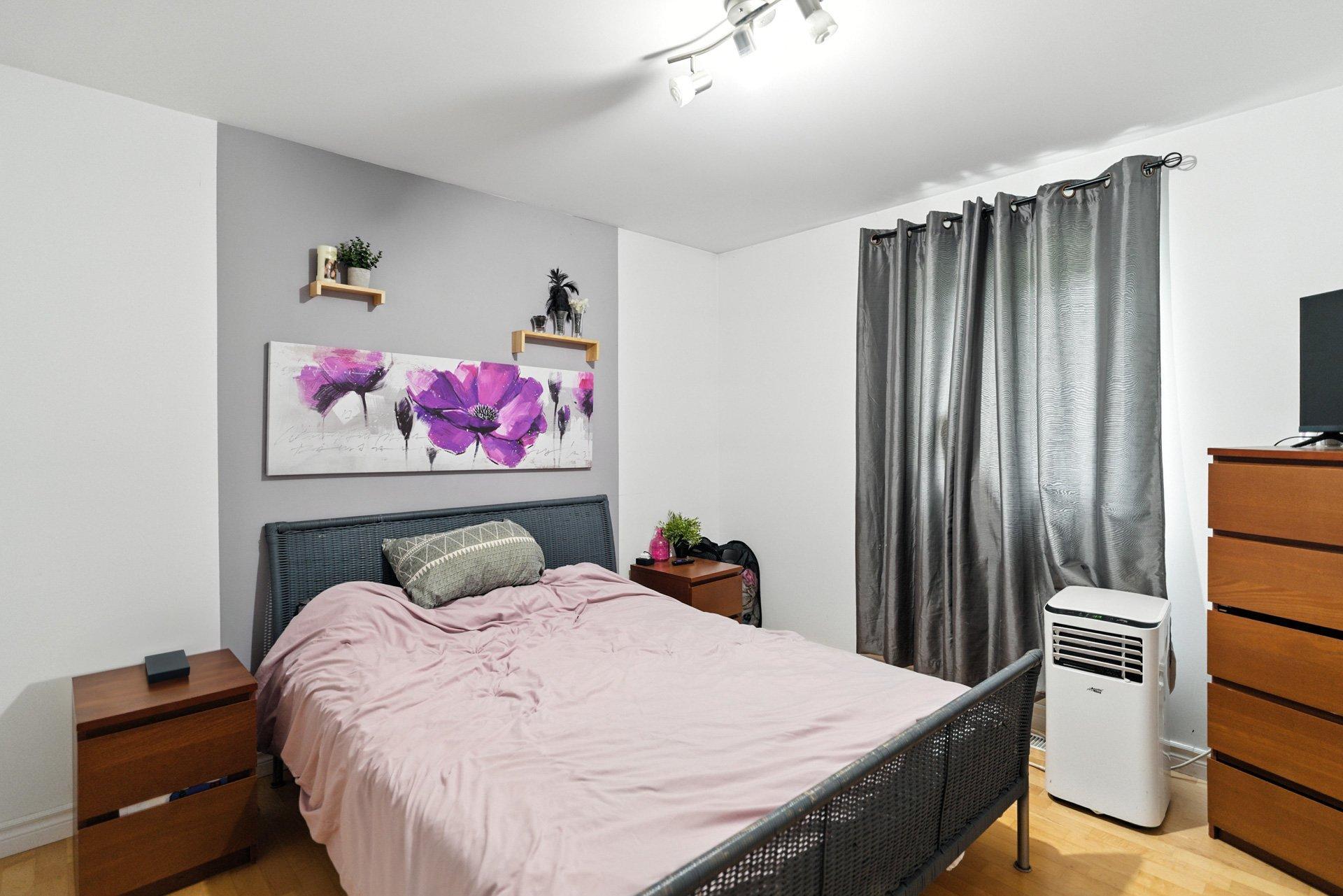 









735


Ch. du 6e-Rang

,
Val-des-Monts,




QC
J8N7V2


