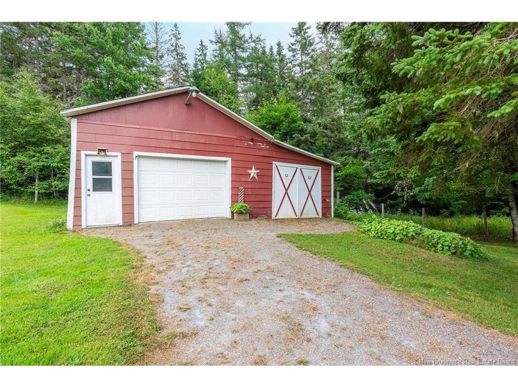 









952


Route 820

,
Barnesville,




NB
E5N 5K3

