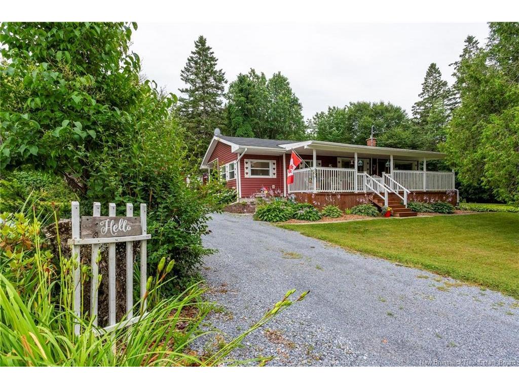 









952


Route 820

,
Barnesville,




NB
E5N 5K3

