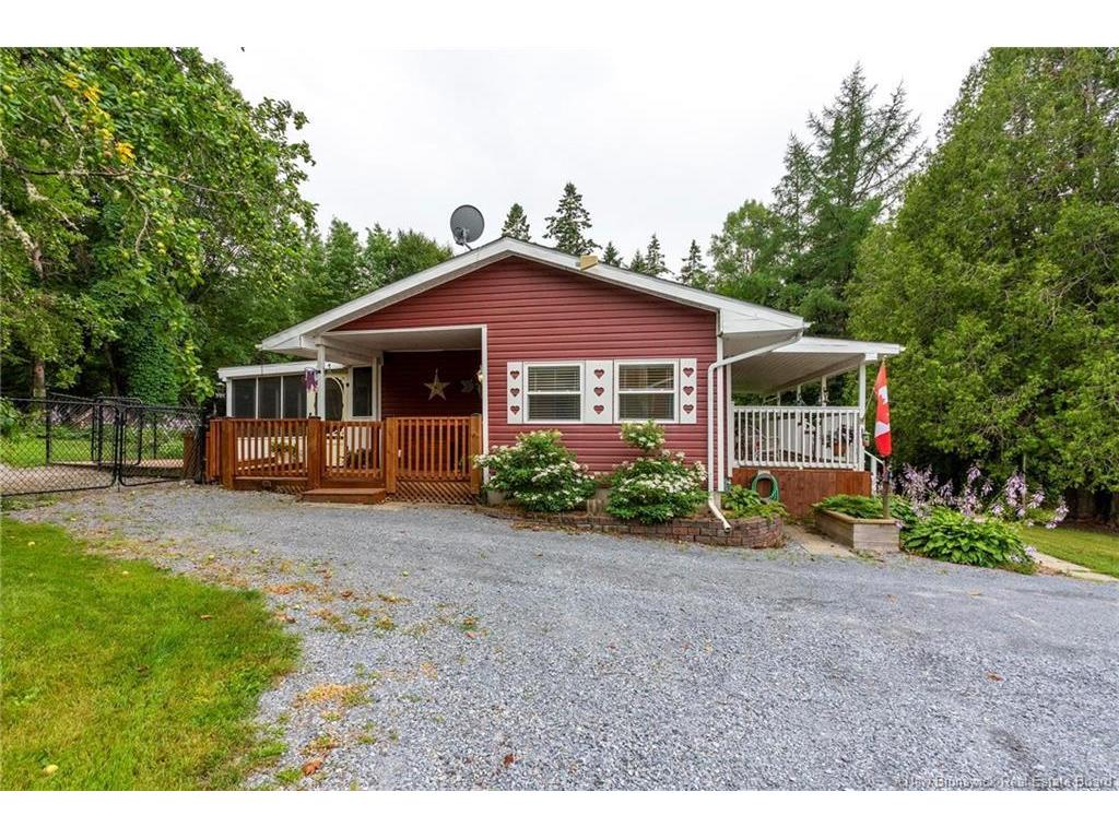 









952


Route 820

,
Barnesville,




NB
E5N 5K3

