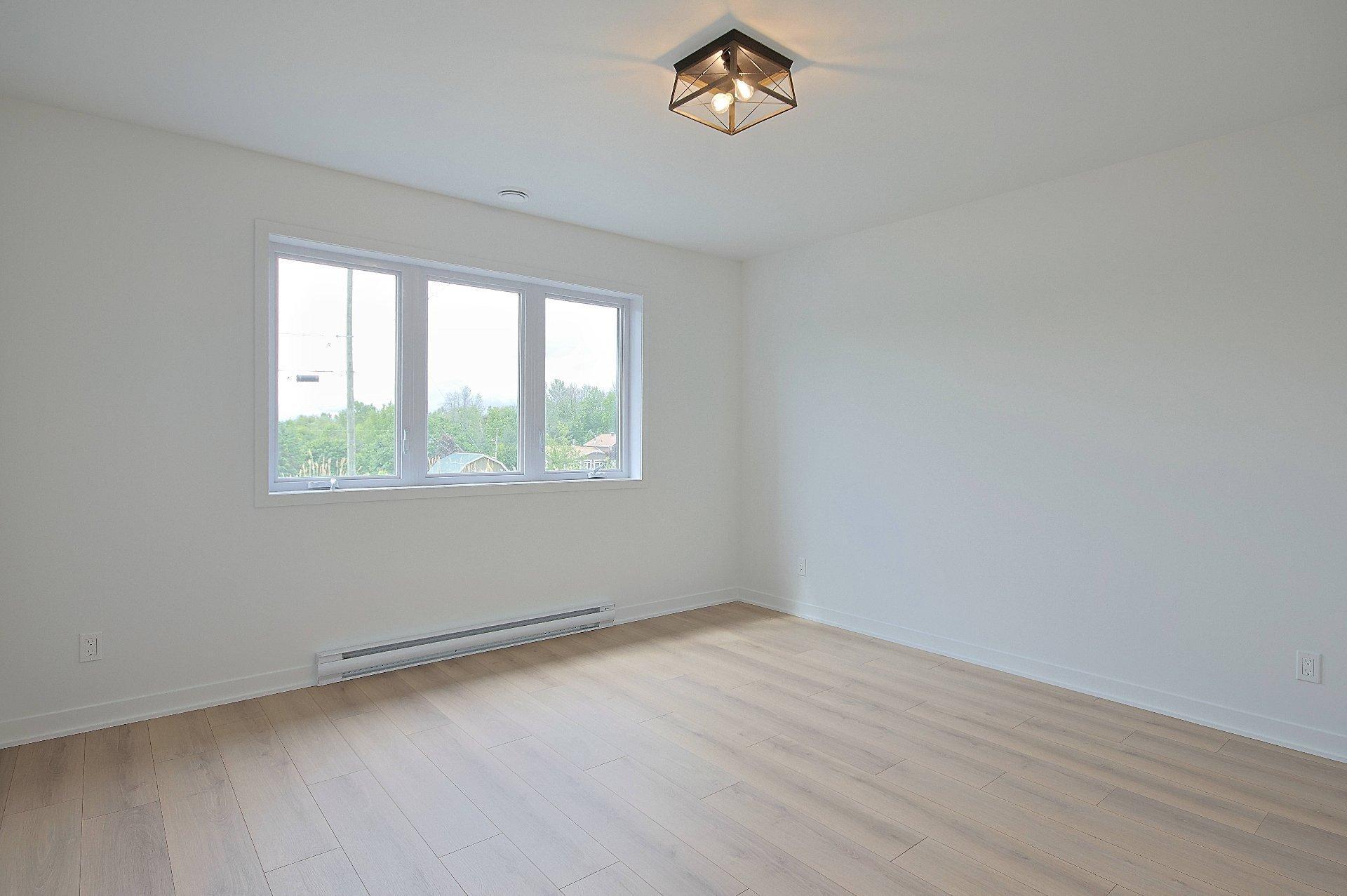 












Rue du Quai

,
Saint-Louis-de-Gonzague,




QC
J0S1T0

