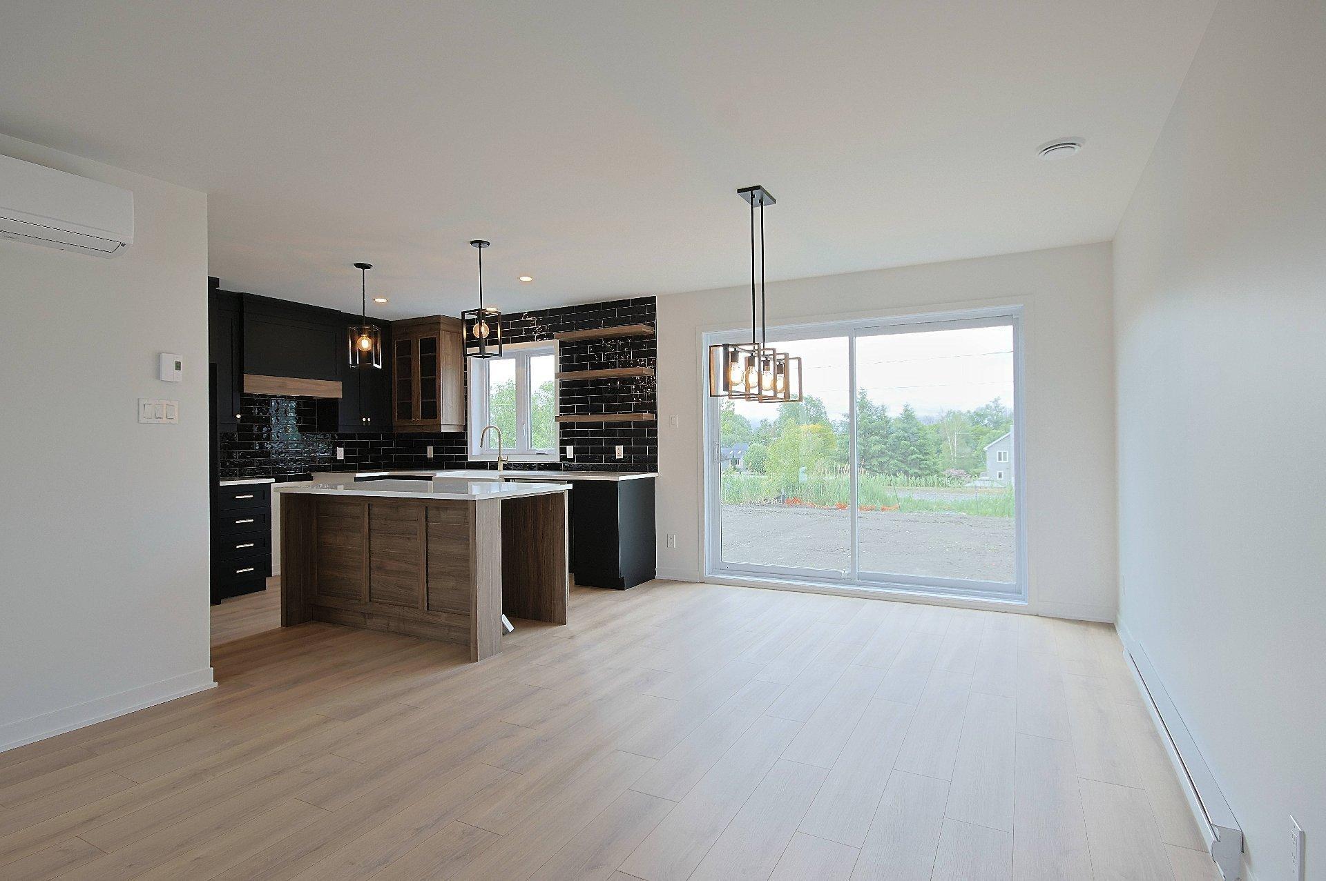 












Rue du Quai

,
Saint-Louis-de-Gonzague,




QC
J0S1T0

