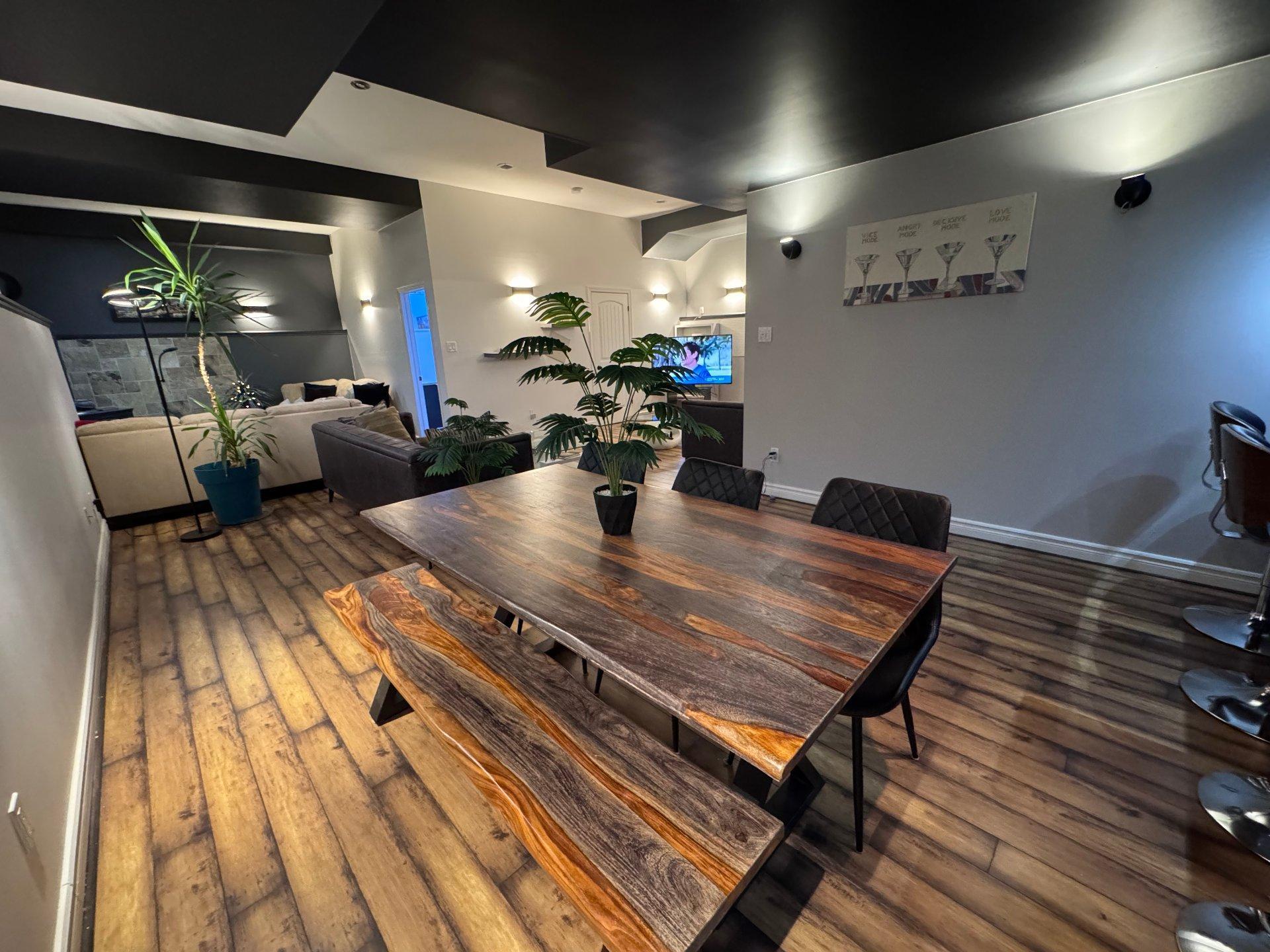 









11


Ch. Cléophas-Scantland

,
Val-des-Monts,




QC
J8N7E4

