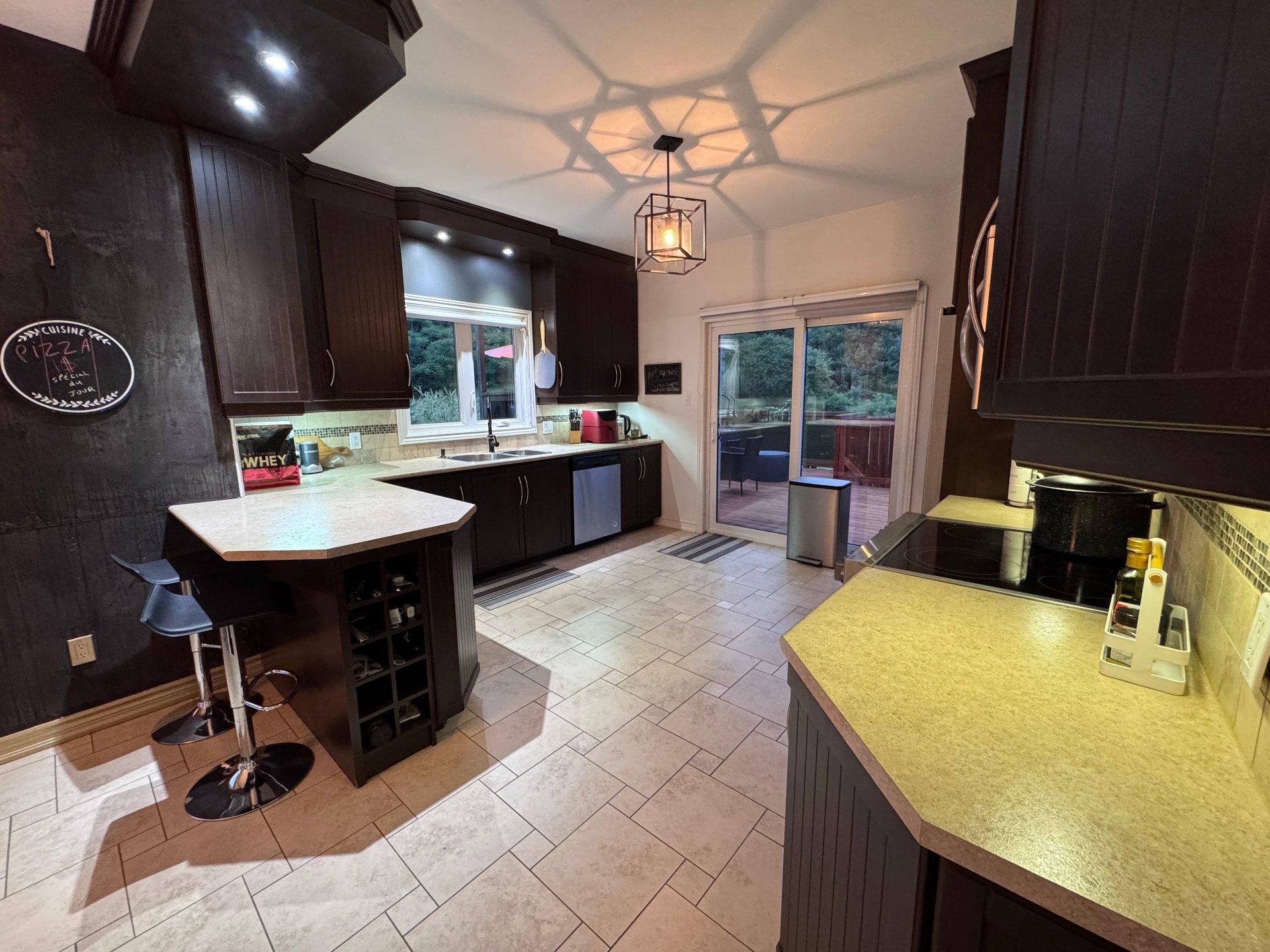 









11


Ch. Cléophas-Scantland

,
Val-des-Monts,




QC
J8N7E4


