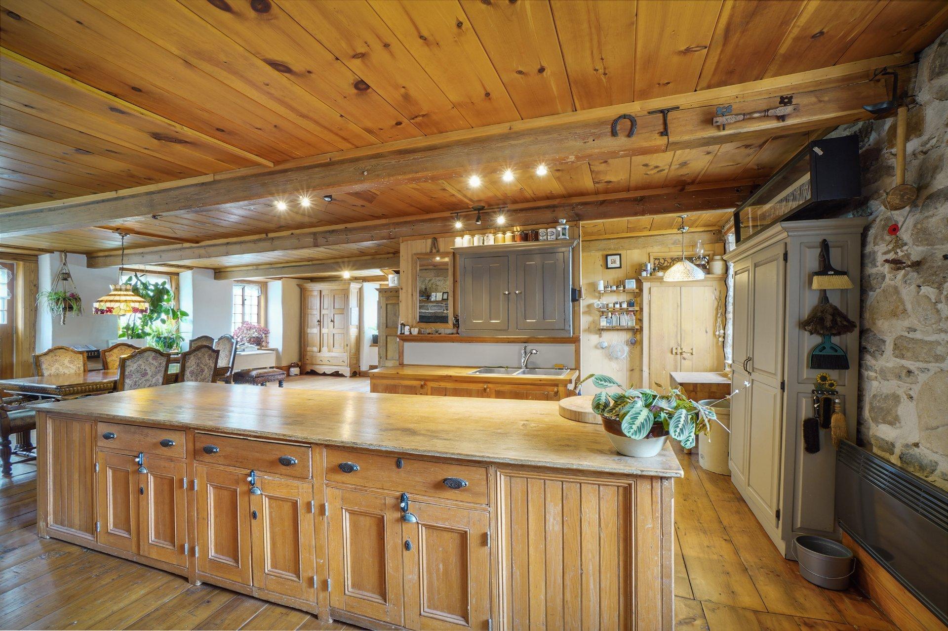 









3415


Côte de Terrebonne

,
Terrebonne (Terrebonne),




QC
J6Y1J1

