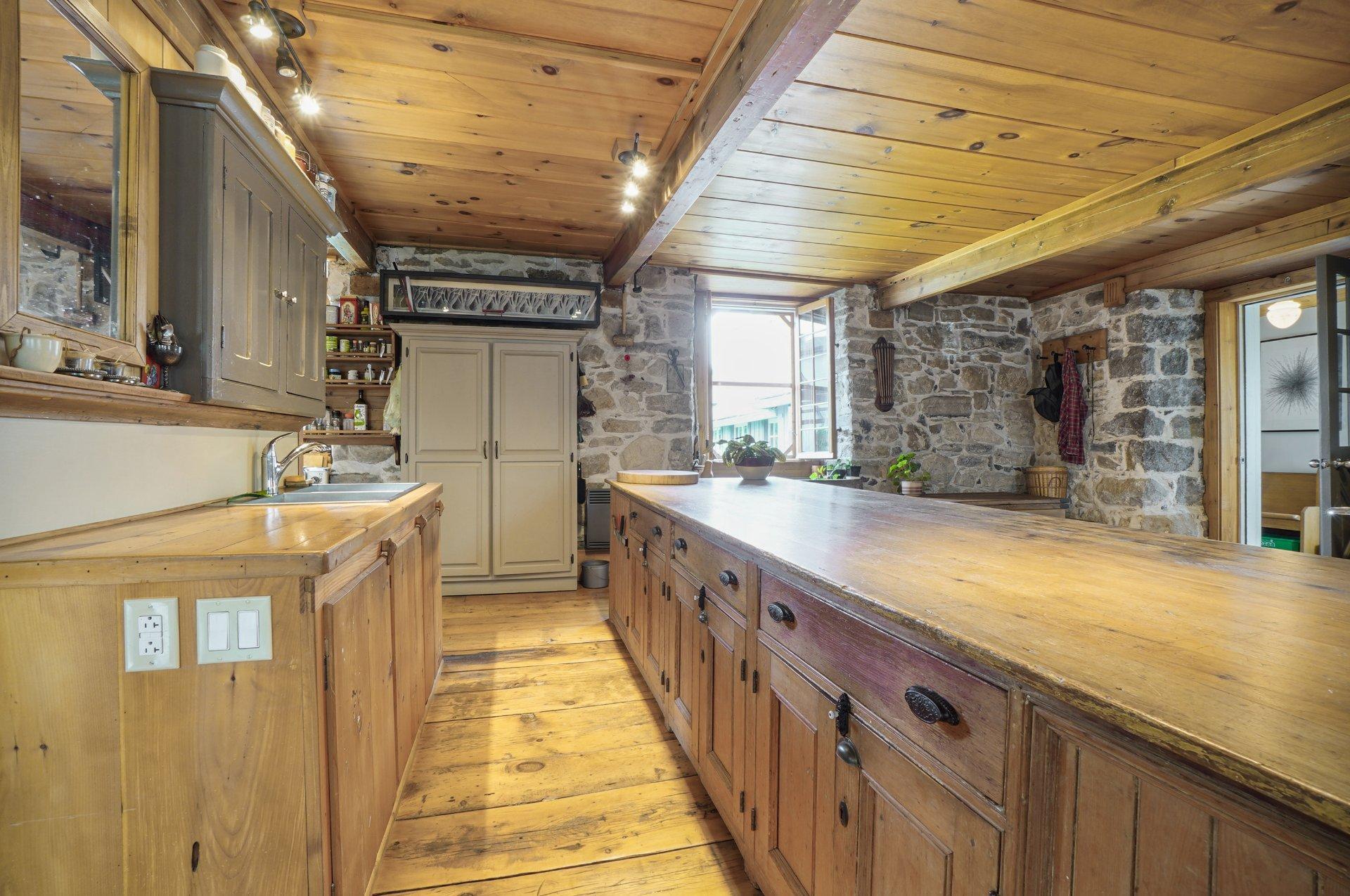 









3415


Côte de Terrebonne

,
Terrebonne (Terrebonne),




QC
J6Y1J1

