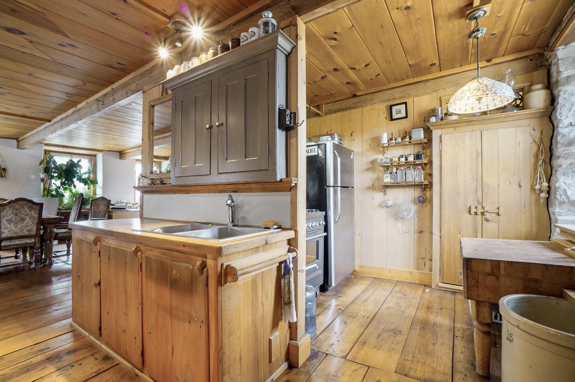 









3415


Côte de Terrebonne

,
Terrebonne (Terrebonne),




QC
J6Y1J1

