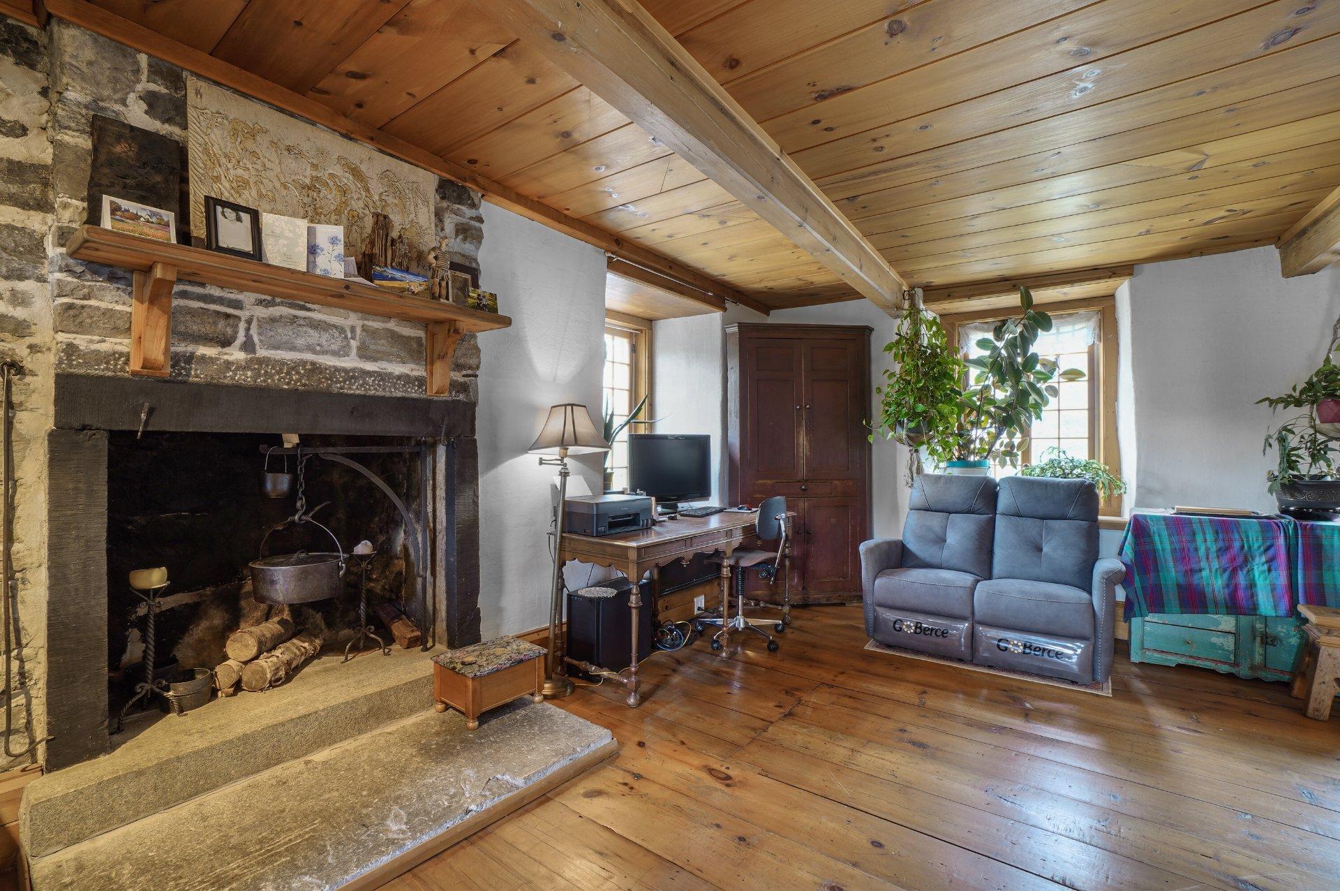 









3415


Côte de Terrebonne

,
Terrebonne (Terrebonne),




QC
J6Y1J1

