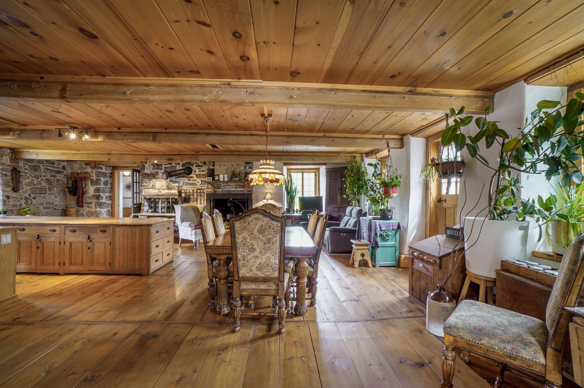 









3415


Côte de Terrebonne

,
Terrebonne (Terrebonne),




QC
J6Y1J1

