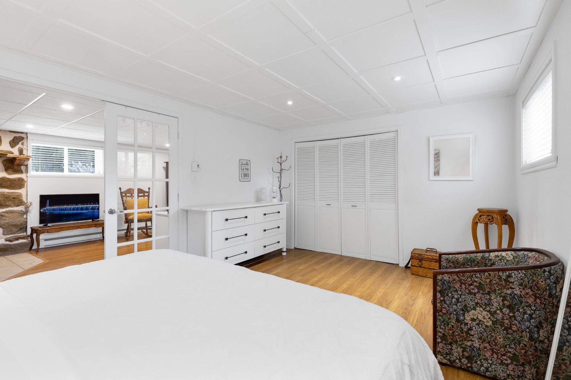 









15760


Rue Rolland

,
Mirabel,




QC
J7N1X6

