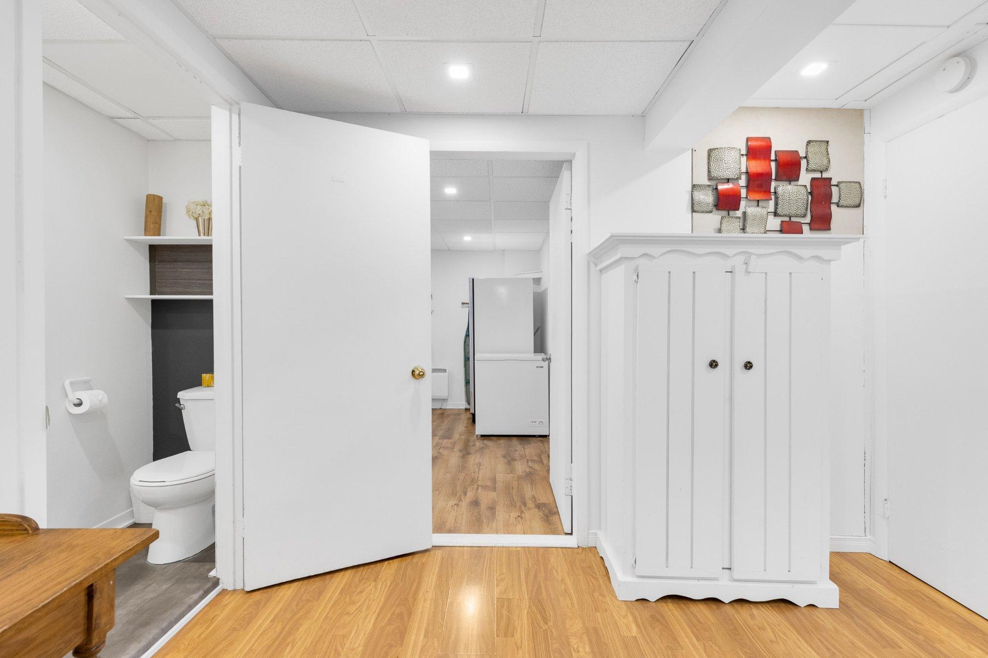 









15760


Rue Rolland

,
Mirabel,




QC
J7N1X6

